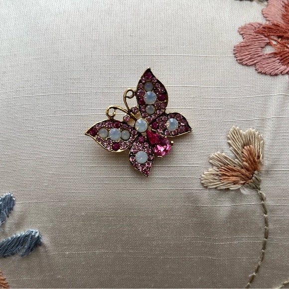 Butterfly Pin - Picture 2 of 5